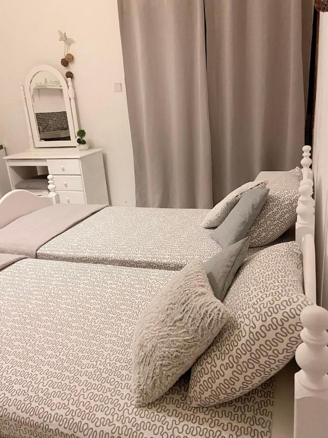 Elena'S Guest House A Пафос Екстериор снимка